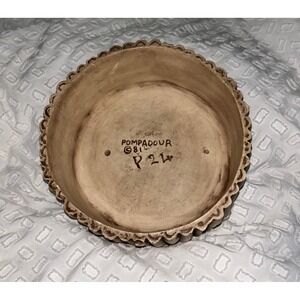 Vintage 1981 Pompadour Roynd Wooden Scalloped Bowl Planter Tan Brown 7.5 Inch